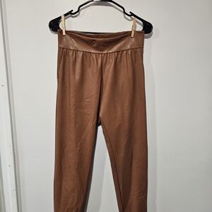 Commando Stylish Sleek Cuffed Camel Faux Leather Stretch Trousers Size Small